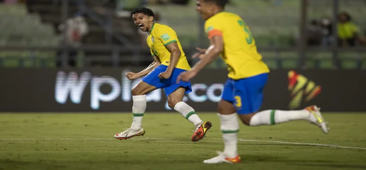 FUTEBOL: Seleção Brasileira joga mal, mas vence Venezuela nas Eliminatórias