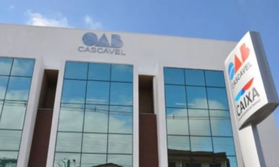 Golpe do falso advogado volta a fazer vítimas em Cascavel; OAB reforça alerta.