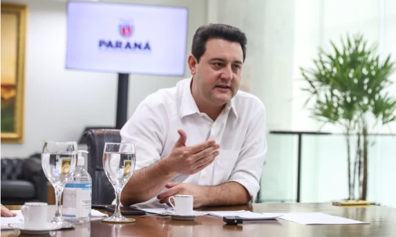 Governador anuncia mudanças em secretarias e outros órgãos no Paraná.