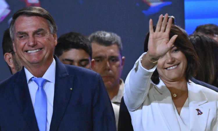 Governo Lula é condenado a indenizar Bolsonaro e Michelle por móveis no Alvorada