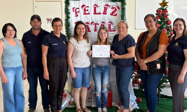 (GUARANIAÇU) Educação em destaque: celebração dos melhores desempenhos 