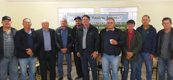 GUARANIAÇU: Sindicato Rural promove café para seus associados para comemorar o Dia do Agricultor.