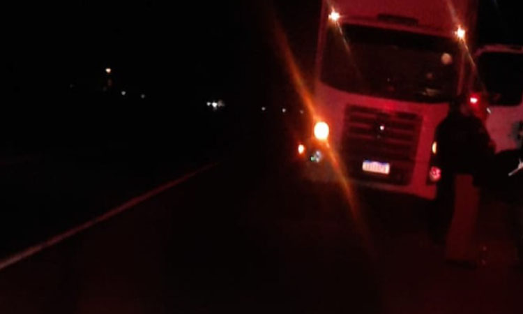 Guaraniaçuense fica em estado grave após ser atropelado por caminhão em acidente na PR-182.