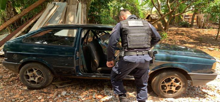 Guarda Municipal apreende carro e recupera veículo furtado na região Oeste de Cascavel.