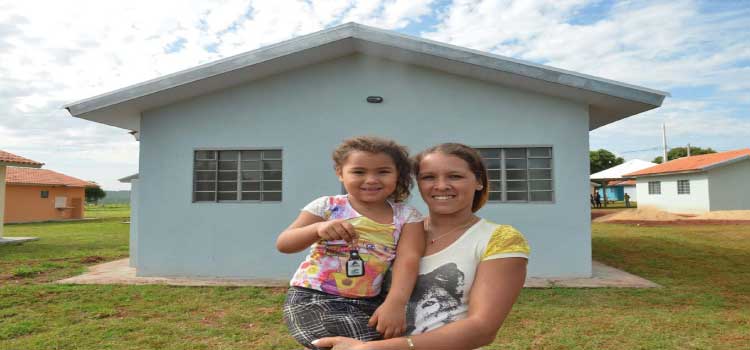 HABITAÇÃO: Com legislação moderna, Paraná prioriza mulheres em projetos habitacionais