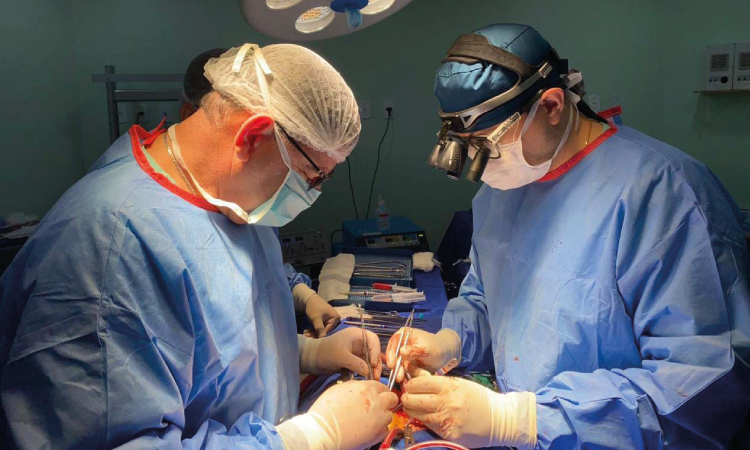 Hospital Universitário do Oeste retoma cirurgias cardíacas após uma década.