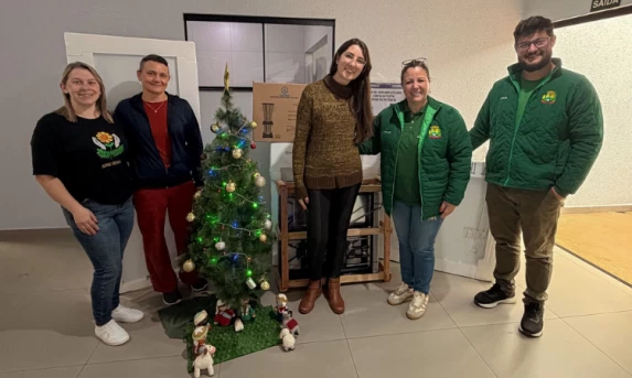 Ibema adere ao Programa Fortalece Paraná e entrega equipamentos à APAE