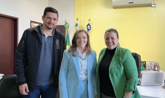 IBEMA: Deputada Leandre visita o município de Ibema e reforça compromissos com a região
