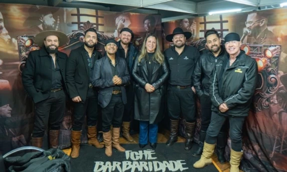 IBEMA: Uma noite para ficar na memória 13/06 segunda noite de festividades com Tchê Barbaridade.