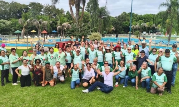 Idosos de Ibema participam de viagem a Toledo pelo Projeto “Viaja Mais 60” Dia de lazer, convivência e valorização da pessoa idosa!