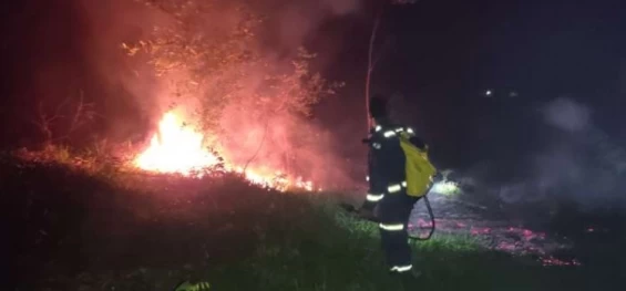 Incêndio em Boa Vista da Aparecida mobiliza Corpo de Bombeiros.