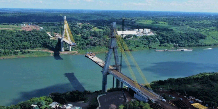 INFRAESTRUTURA: Obra da Ponte da Integração Brasil-Paraguai chega a 82% de execução.