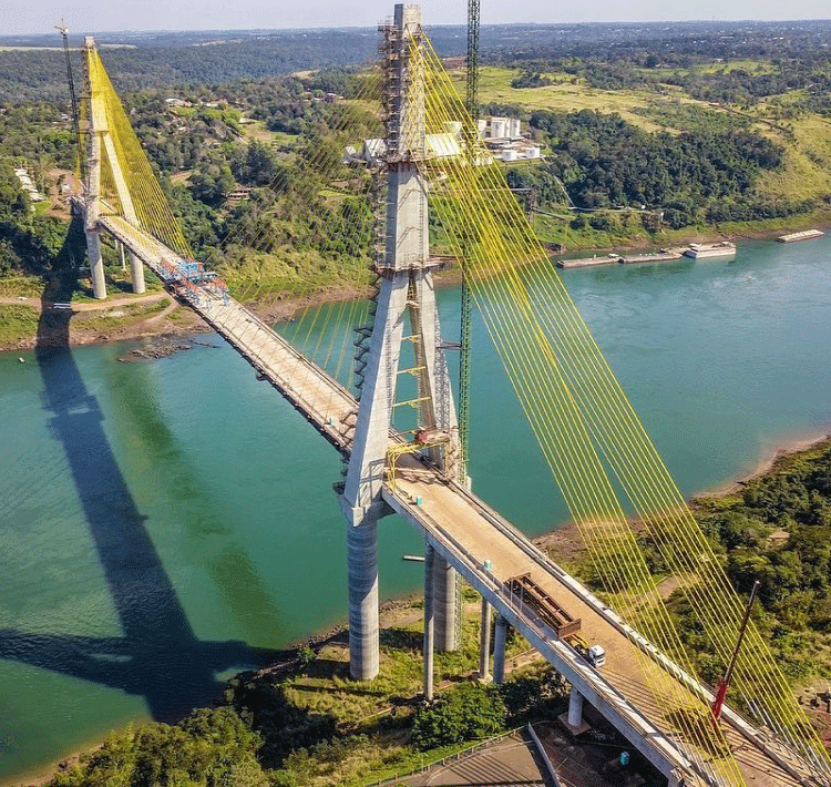 INFRAESTRUTURA: Segunda ponte entre Brasil e Paraguai deve ser concluída em novembro.