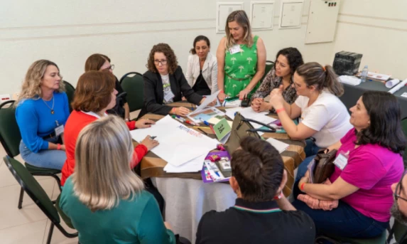 INOVAÇÃO NA EDUCAÇÃO: PARANÁ ADOTA MÉTODO DE STANFORD PARA FORTALECER ENSINO DE MATEMÁTICA EM 2026