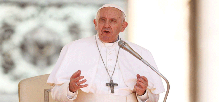 INTERNACIONAL: Papa Francisco critica 