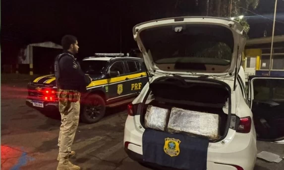 JOVEM É PRESO PELA PRF COM CARGA MILIONÁRIA EM SANTA TEREZINHA DE ITAIPU