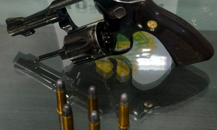 Laranjeiras do Sul: ROTAM apreende arma e cumpre mandado de prisão contra condutor na BR-158