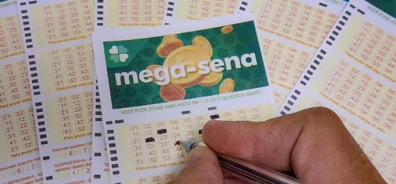 LOTERIAS: Aposta acerta as seis dezenas e leva sozinha o prêmio da Mega-Sena acumulado em R$ 104,8 milhões.