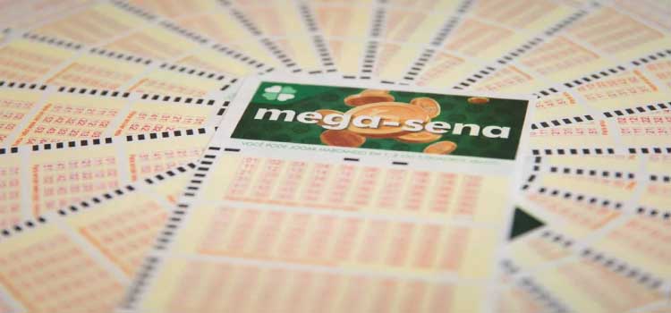 LOTERIAS: Mega-Sena acumula e prêmio pode chegar a R$ 65 milhões.