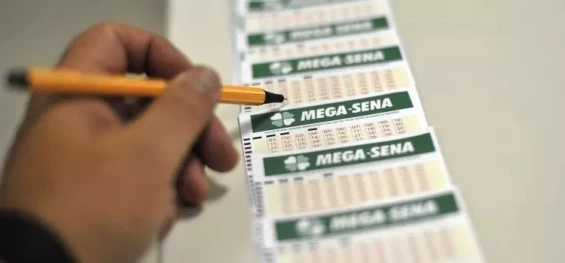 LOTERIAS: Mega-Sena: ninguém acerta, e prêmio acumula para R$ 32 milhões; veja dezenas.