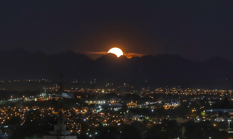 Lua do Veado terá melhor visibilidade no Noroeste, Oeste e Norte do Paraná, prevê Simepar