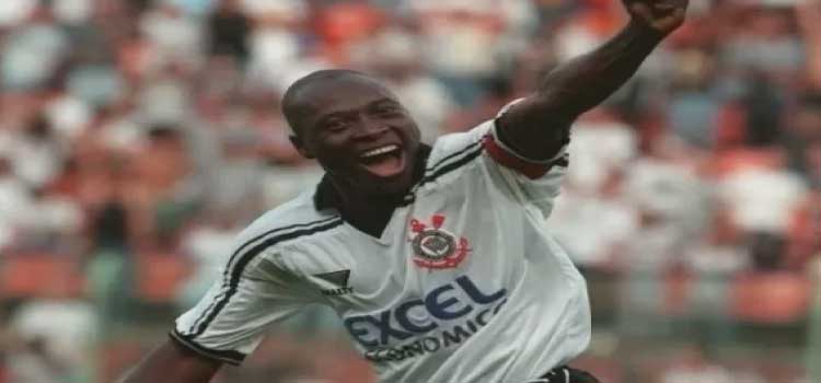 LUTO NO ESPORTE: Morre Freddy Rincón, ídolo do Corinthians e da seleção colombiana.