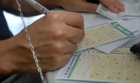 Mega-Sena acumula e prêmio chega a R$ 41 milhões; confira os números sorteados