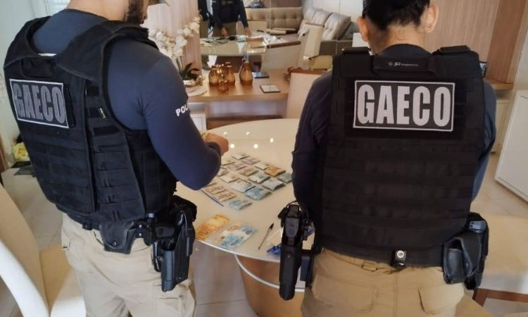 MEGAOPERAÇÃO MIRA FACÇÃO CRIMINOSA E BLOQUEIA R$ 12 MILHÕES NO PARANÁ