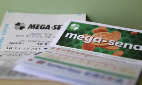 Ninguém acerta as seis dezenas da Mega-Sena 2707, e prêmio vai a R$ 13 milhões; veja números sorteados.