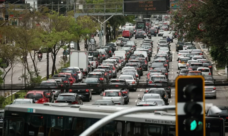 Nome sujo e carro retido? O que realmente pode ocorrer se não pagar o IPVA