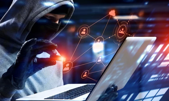 Nucria alerta sobre perigos da internet para crianças e adolescentes