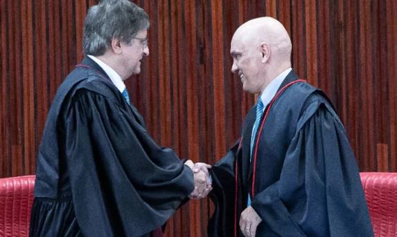 OAB Paraná pede afastamento cautelar do ministro Alexandre de Moraes e suspeição do PGR Paulo Gonet
