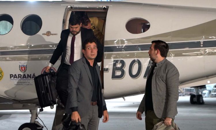 Operação especial: Estado mobiliza aeronave para garantir tratamento experimental a jovem em Curitiba