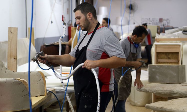 Oportunidade: Paraná abre a semana com milhares de vagas de emprego nas Agências do Trabalhador