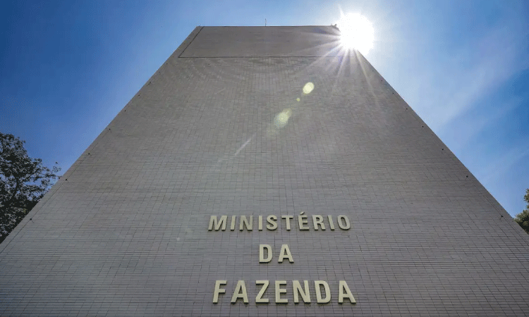 Pacote de corte de gastos será apresentado a ministérios nesta terça