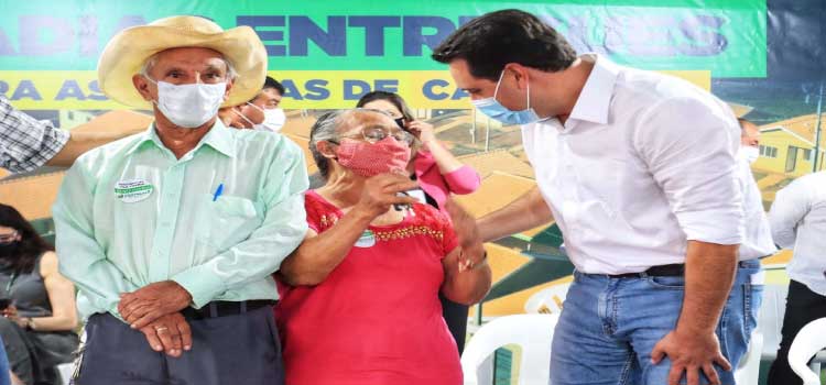 PARANÁ: Governo entrega 119 casas populares para ajudar famílias de Cantagalo
