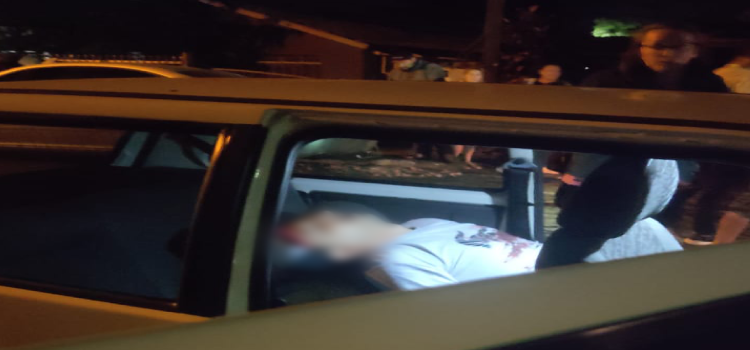PARANÁ: Homem é morto a tiros dentro de veículo em Medianeira.