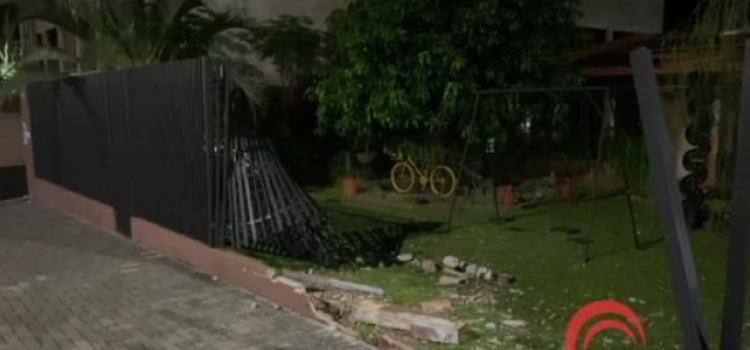 PARANÁ: Homem invade residência para fugir de tentativa de homicídio em Santa Terezinha de Itaipu.