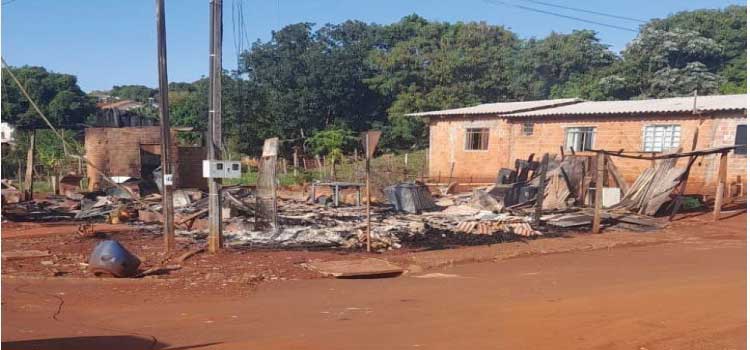 PARANÁ: Homem morre carbonizado durante incêndio de residência em Iracema do Oeste