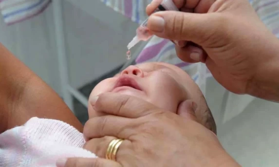 Paraná inicia Campanha Nacional de Vacinação Contra a Poliomielite nesta segunda-feira.