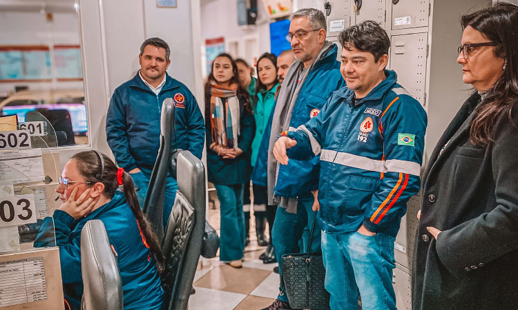 Paraná inicia implementação da plataforma digital pioneira SAMU Mobile pela região Oeste