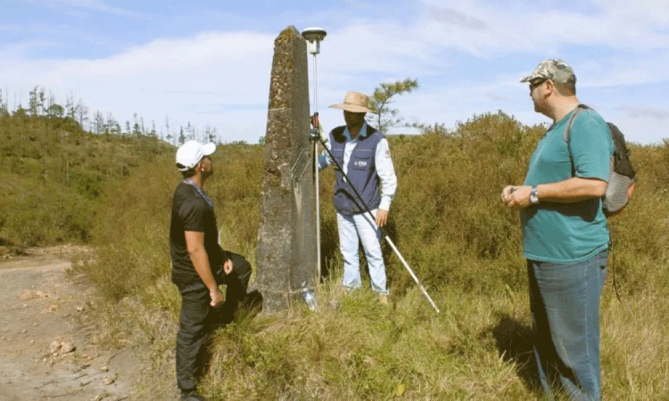 Paraná vai perder ‘490 campos de futebol’ de território para Santa Catarina; entenda