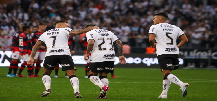 PAULISTÃO: Corinthians cai diante de estádio lotado, mas evita clima de terra arrasada.