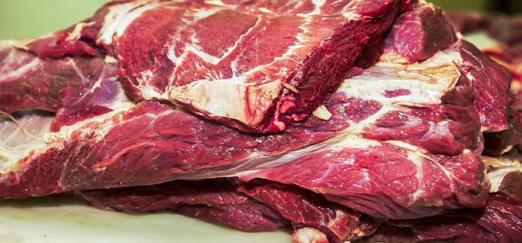 PECUÁRIA: China suspende embargo à carne bovina brasileira.
