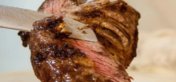 PECUÁRIA: Reino Unido retira controle reforçado para carne brasileira.
