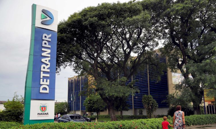 PGE Começa a Assumir a Defesa Judicial do Detran-PR em Busca de Eficiência