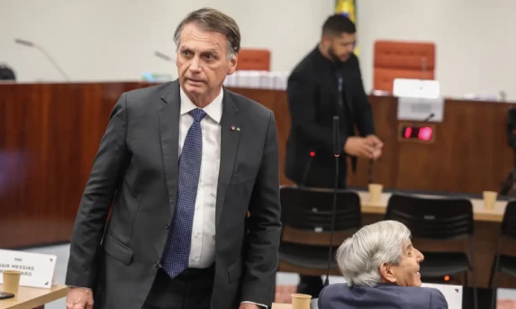 PGR pede condenação de Bolsonaro e mais 7 réus por golpe de Estado