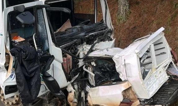 Pinhão: Dois jovens morrem em gravíssimo acidente na PR 170