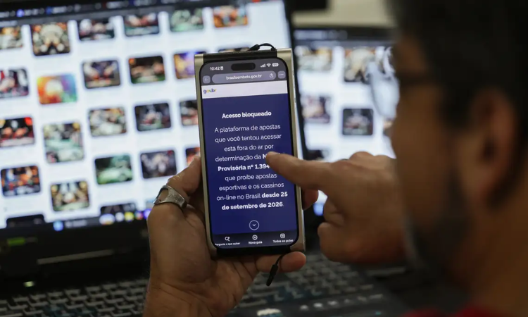 Plataformas de apostas online começam a sair do ar no Brasil nesta terça-feira