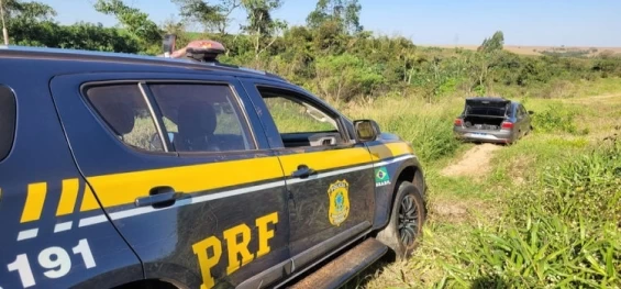 POLICIAL: Durante fuga, suspeito abandona namorada grávida com maconha no Paraná.